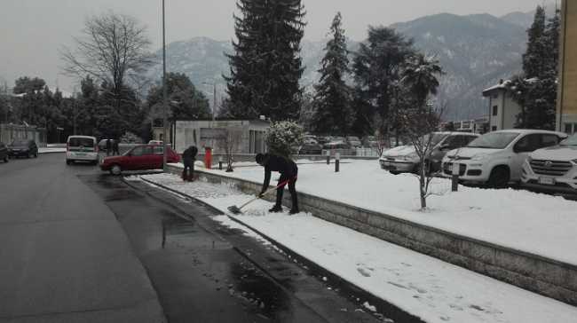 migranti gravellona neve