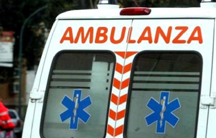 Omegna: due pedoni investiti mentre attraversano sulle strisce