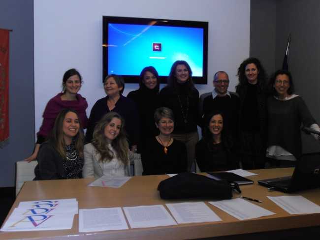 Alcuni psicologi dellassociazione con Franchi assessore700