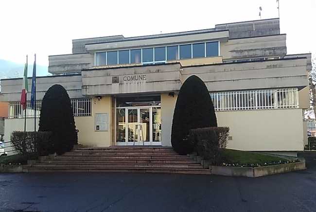 Gravellona municipio 700