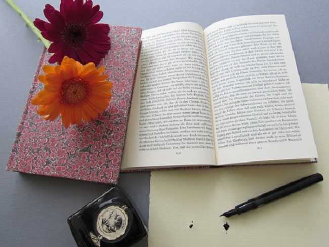 PRESENTAZIONE LIBRO700