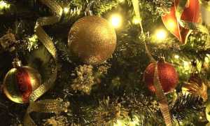 albero di natale luci decori