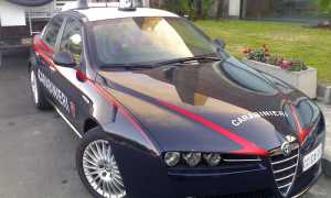 carabinieri macchina intera