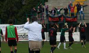 omegna calcio tifosi applausi