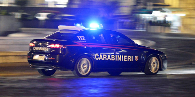 Aveva cercato di estorcere soldi per restituire cellulare rubato, 27enne arrestato 