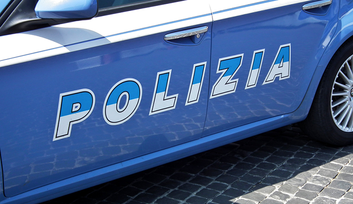 Minacciava i passanti con una pistola, denunciato 53enne di Omegna