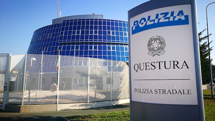Aggredì i Carabinieri, divieto di accesso nei locali pubblici per un trentenne del Cusio
