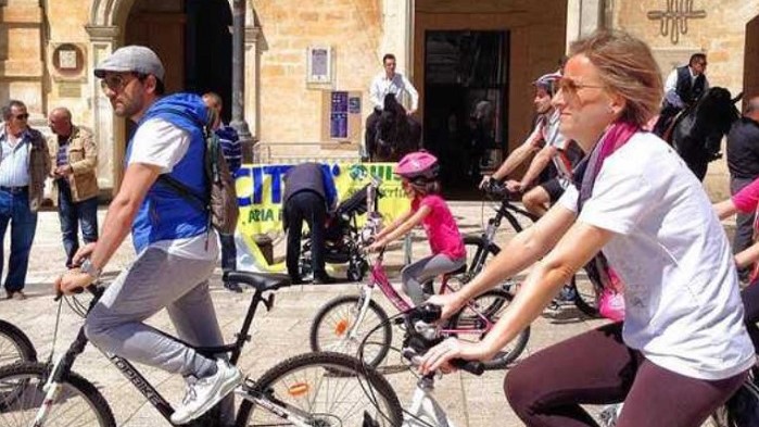 “Bicincittà” Omegna: una pedalata per la Pace in Ucraina
