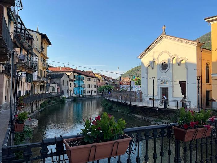Omegna avrà la sua Colonna d’Amore, opera dello scultore Raffaele Ariante 