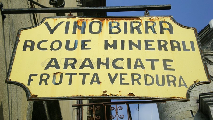 La spesa nel Comune vicino? Solo se indispensabile 
