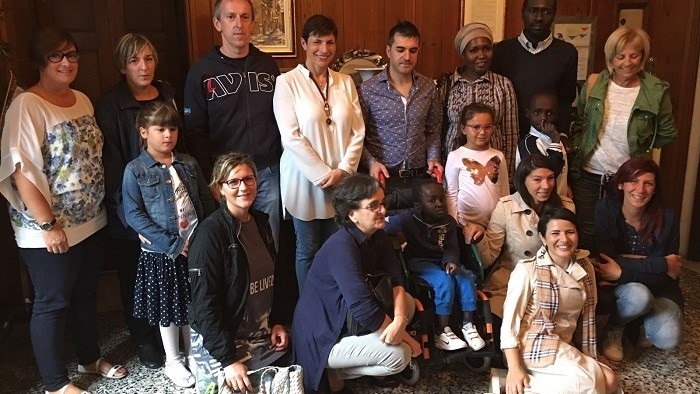 Dal cantante della solidarietà un aiuto prezioso per Modou