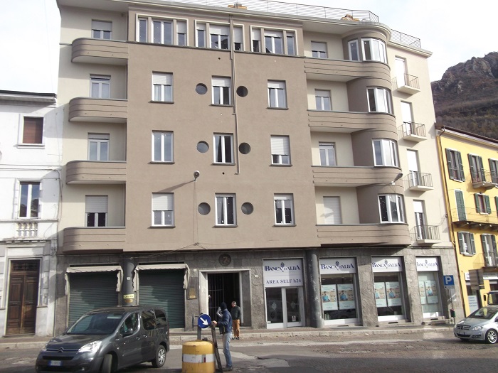 Omegna, allarme bomba in banca rientrato