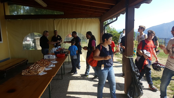 Donazione delle Pro Loco Quarnesi alla scuola grazie al Moto Club Omegna