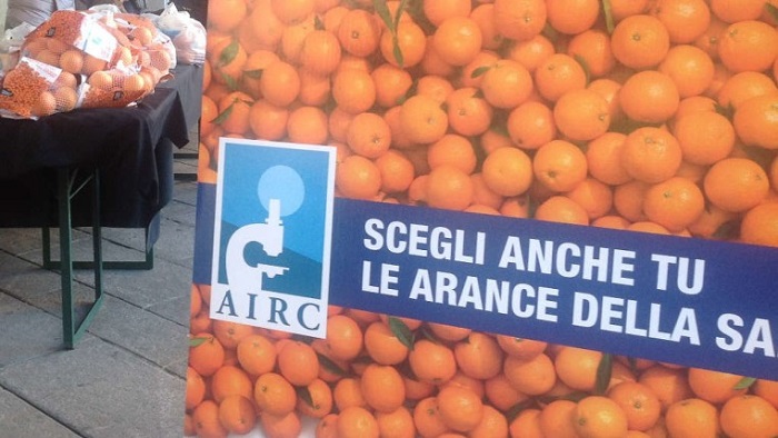 L'appuntamento con le arance della salute ad Omegna è sotto il Municipio