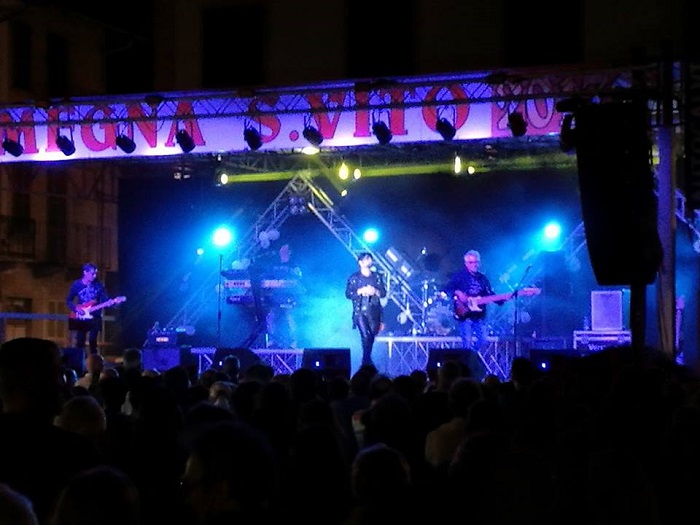 Serata partecipata con Ivan Cattaneo sul palco di San Vito