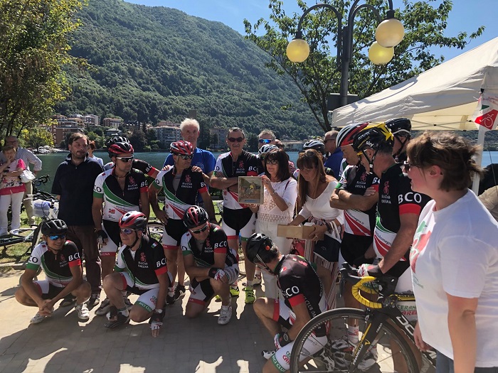 130 iscritti e oltre 1.000 euro raccolti con la Cicloturistica del Lago d'Orta. Fotogallery