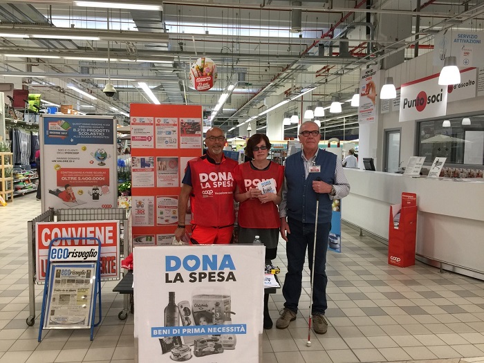 Con "Dona la spesa" a Gravellona raccolti oltre venti scatoloni per i bisognosi