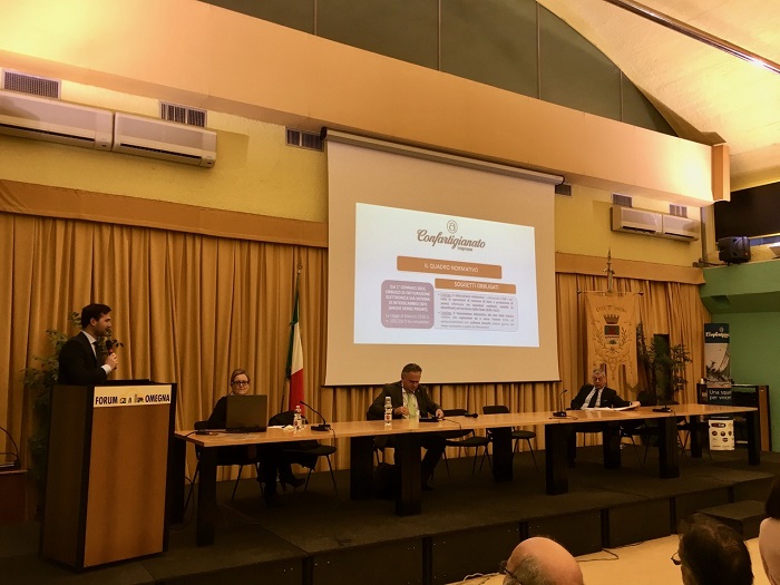 Il Forum di Omegna ha ospitato l'incontro sulla fatturazione elettronica