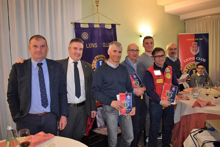 Il bilancio dei volontari del soccorso alpino di Omegna durante il meeting dei Lions Club Borgomanero 