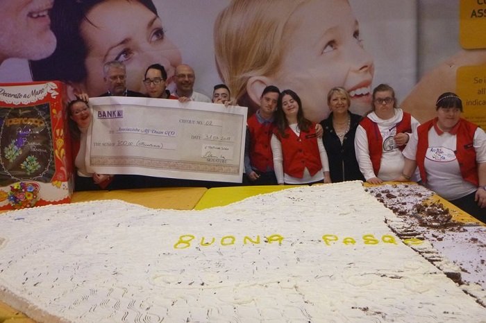 Con la maxi colomba di Pasqua, donati oltre 1.000 euro all'associazione Affdown