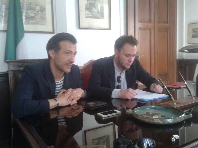 conf stampa frisone buzio