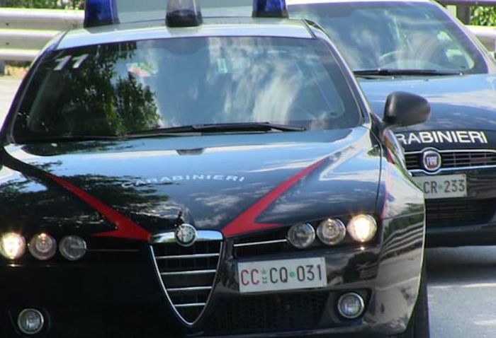 Sedici furti nei parcheggi dei supermarket: arrestate due nomadi 