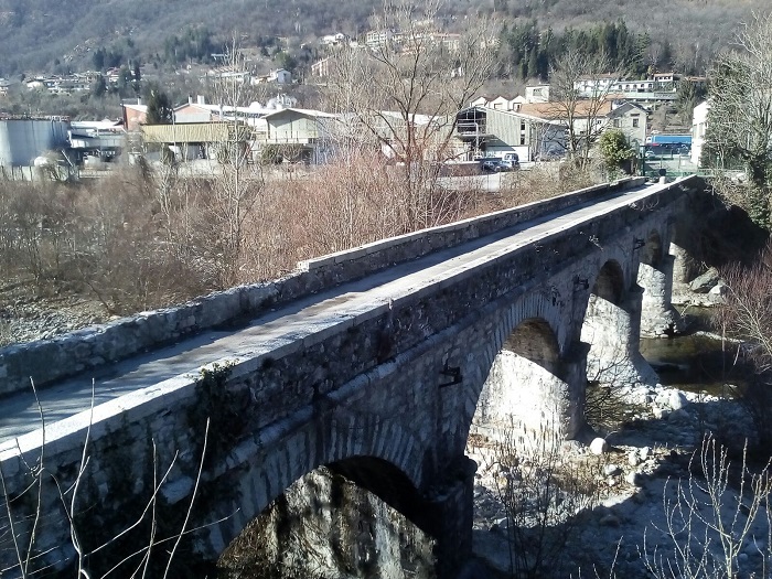 Il Pd chiede interventi sul ponte sullo Strona in zona Verta 