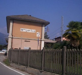 stazione di Pettenasco270