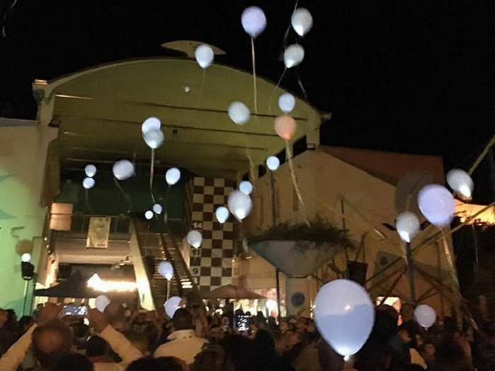 San Vito Bimbi “esplode” con i fuochi artificiali e lancio di palloncini sulla scia di Rodari.Foto