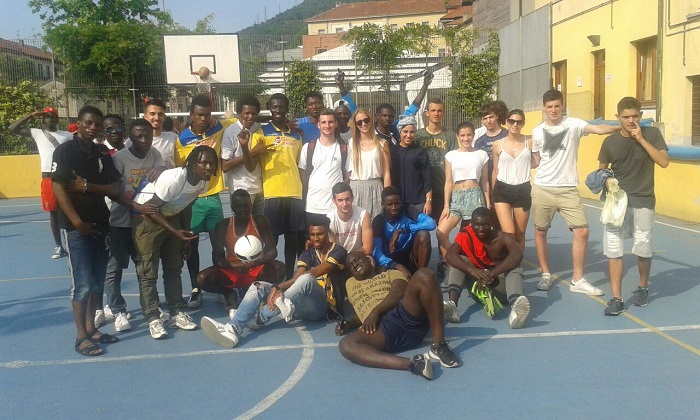 Immigrazione e integrazione vincente con “Non c’è bianco senza nero”. Foto