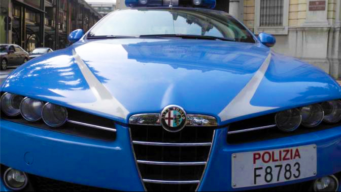 Intervento della polizia al Centro d'Accoglienza di Crusinallo: diverbi per il “pocket money”