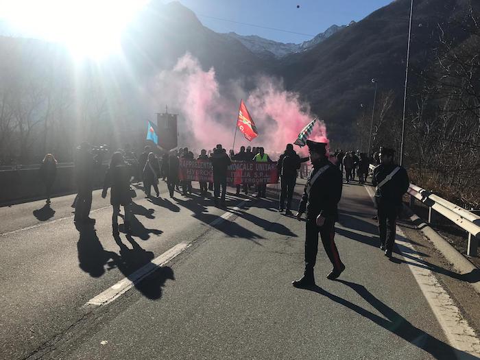 Dai lavoratori Alessi solidarietà ai colleghi di Hydrochem: insieme per la dignità del lavoro
